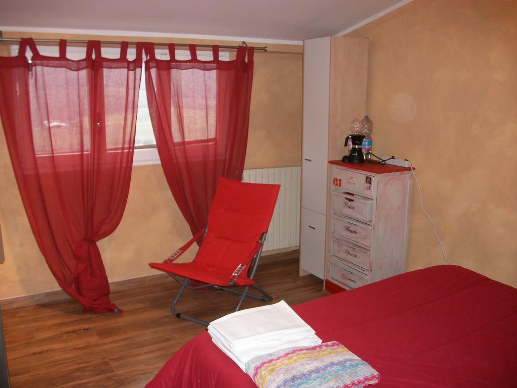 Hotel La Loggia Di Federico Navelli Zimmer foto