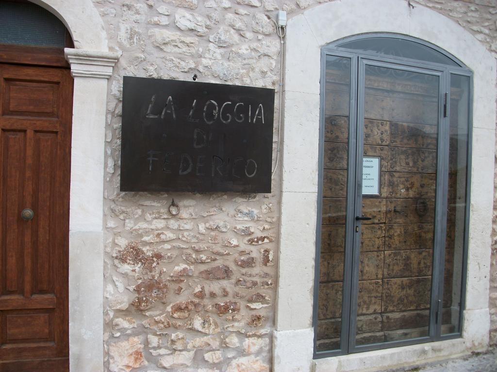 Hotel La Loggia Di Federico Navelli Exterior foto